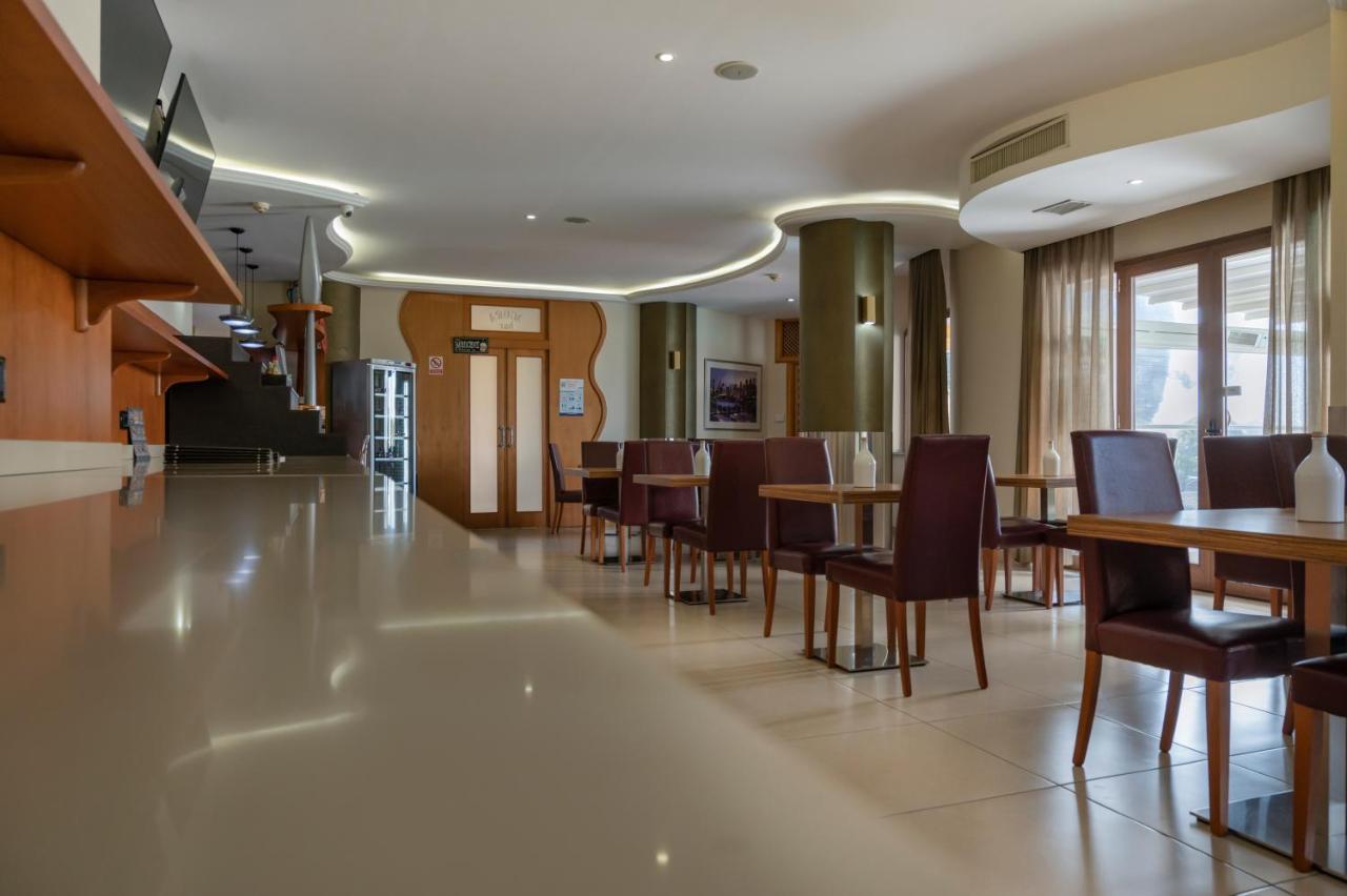 Hotel Agora Sure Hotel Collection By Best Western Lago Patria Exterior foto